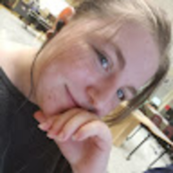 Meet your Posher, Megan - Picture 1 of 1